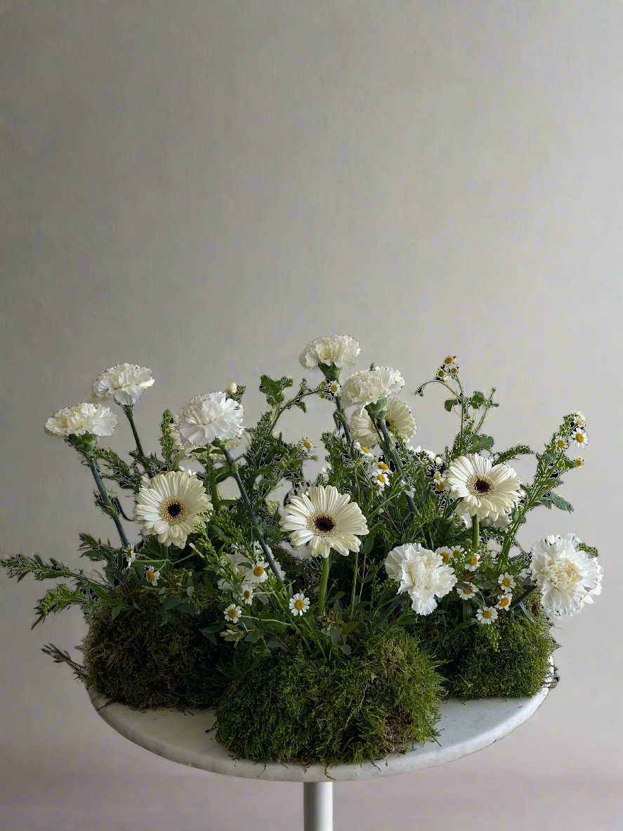 White Garden Centerpiece Set