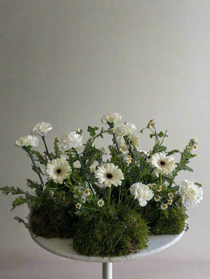 White Garden Centerpiece Set