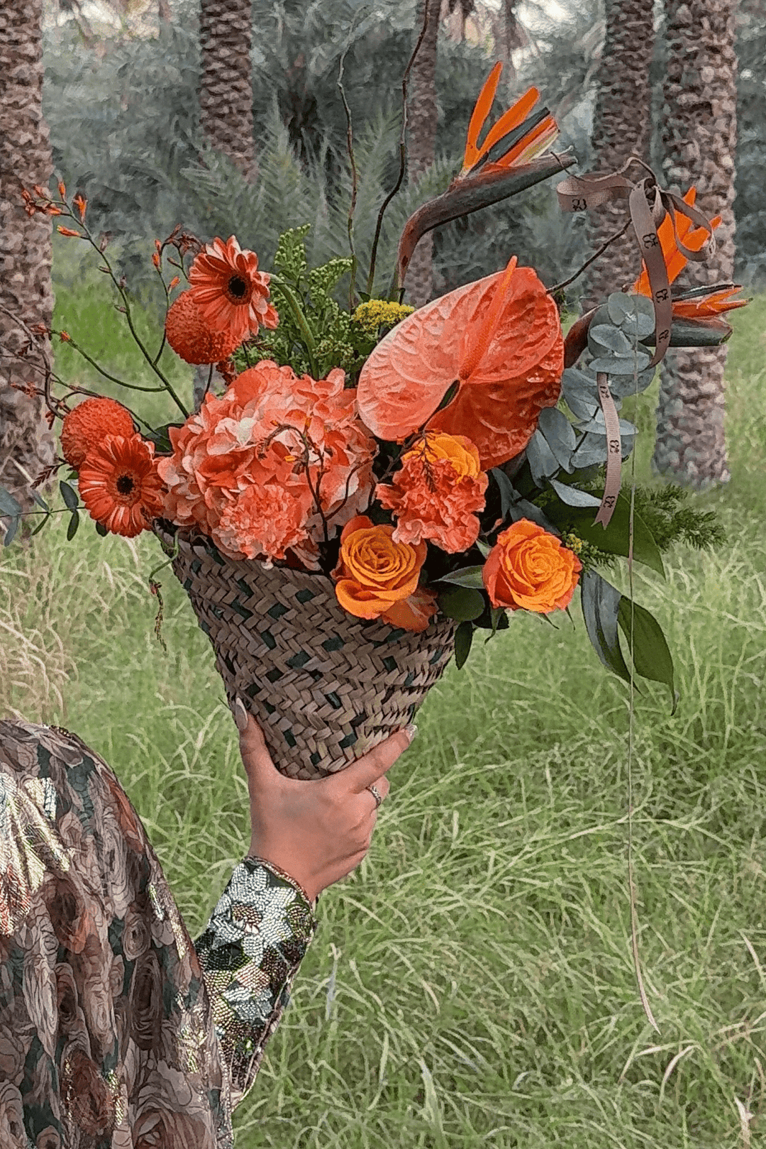 Al Ain Sunrise - Twenty Three Flowers & Chocolate