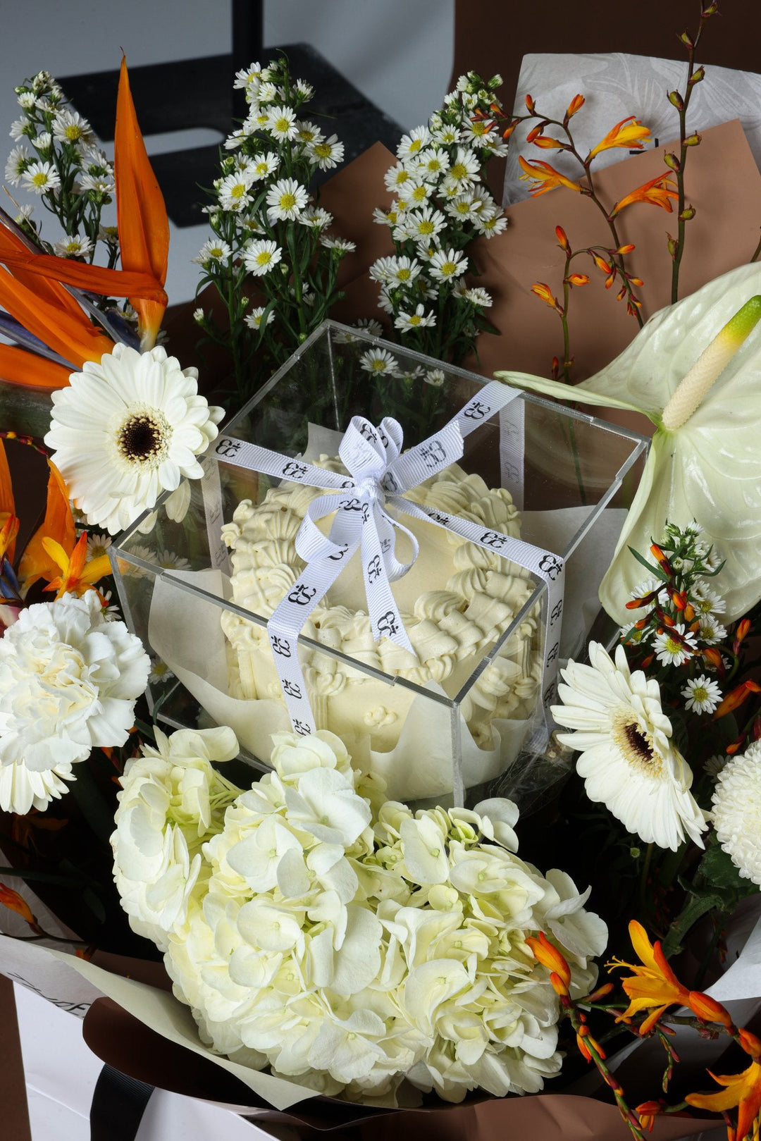 BloomCake Bouquet - Twenty Three Flowers & Chocolate