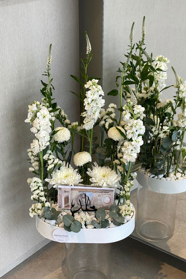 Chrysanthemum Tray - Twenty Three Flowers & Chocolate