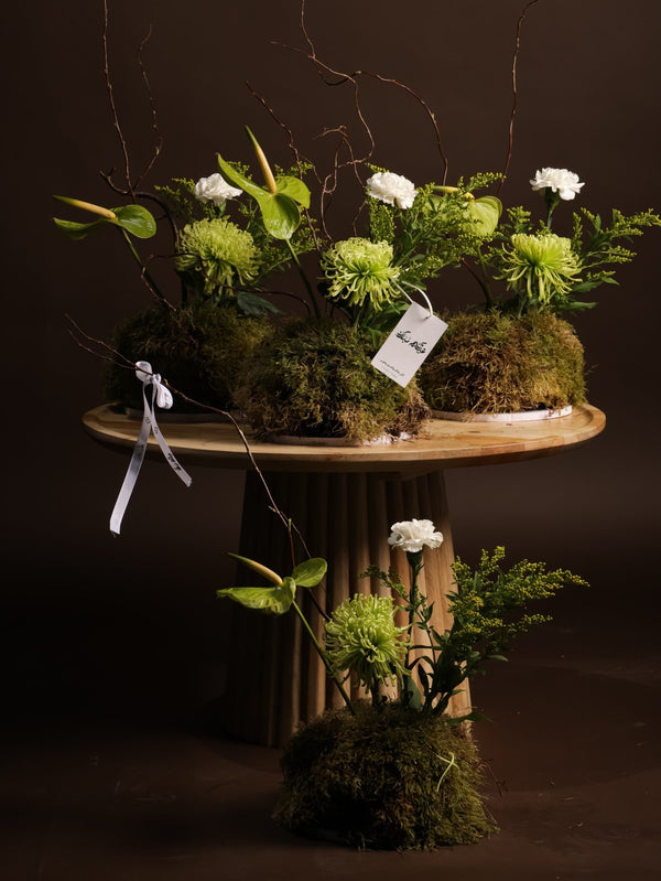 Eid Natural Centerpieces Set - Twenty Three Flowers & Chocolate