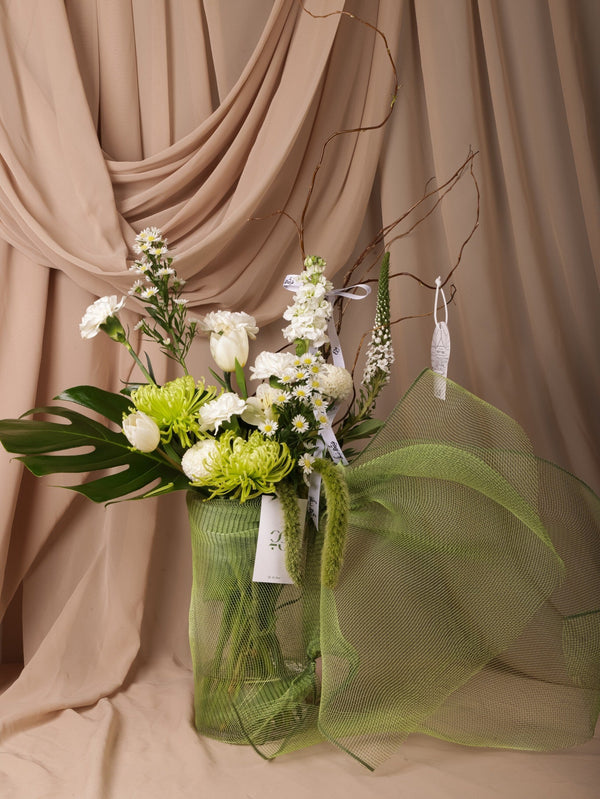 Limo Fresh Vase - Twenty Three Flowers & Chocolate