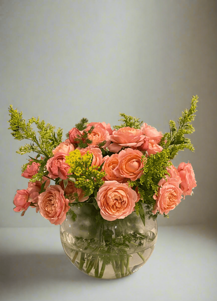 Peach Rose Vase - Twenty Three Flowers & Chocolate
